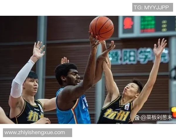 广州篮球队与杭州篮球队实力对比赛后分析与总结
